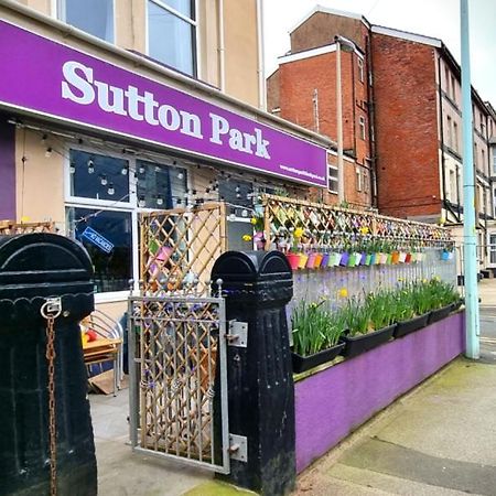 Sutton Park Guest House Blackpool Esterno foto