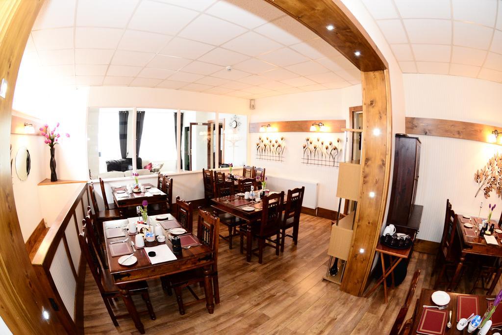 Sutton Park Guest House Blackpool Esterno foto