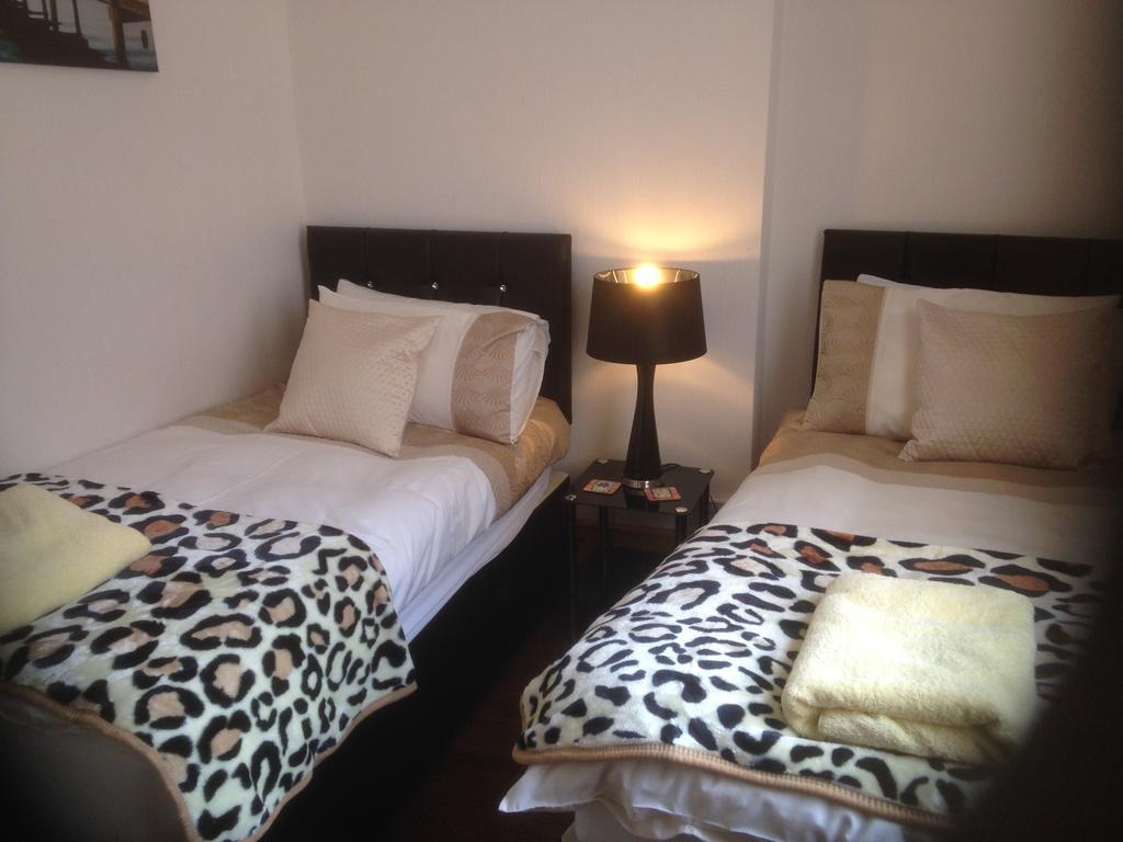 Sutton Park Guest House Blackpool Esterno foto
