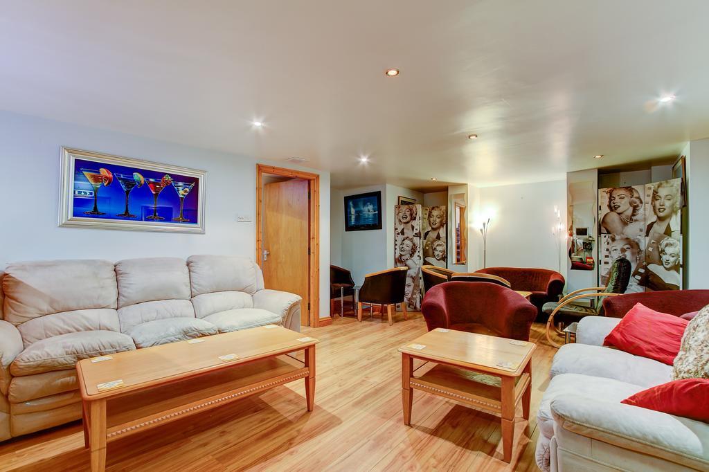 Sutton Park Guest House Blackpool Esterno foto