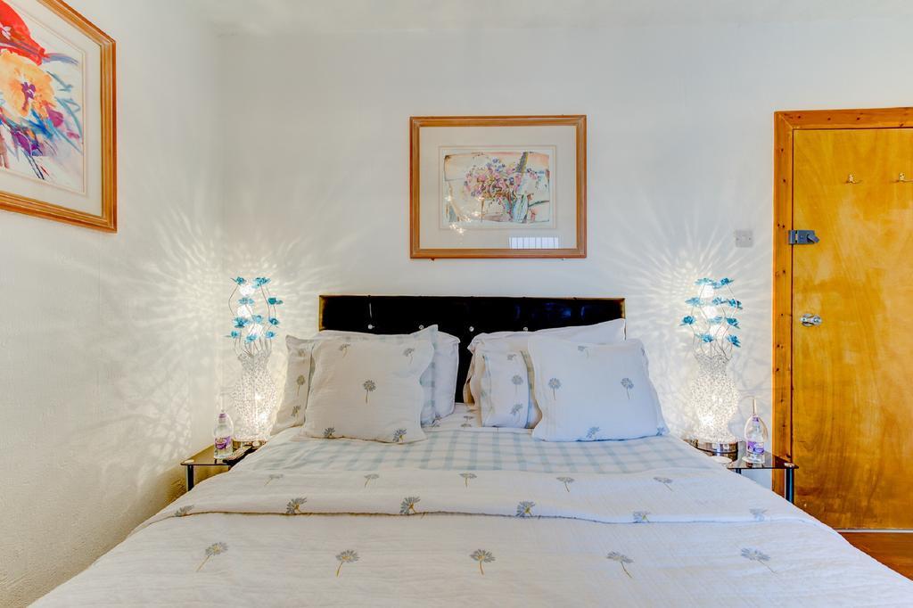 Sutton Park Guest House Blackpool Esterno foto
