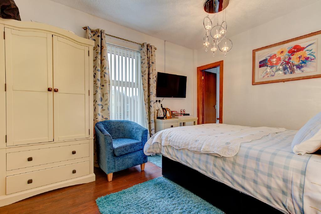 Sutton Park Guest House Blackpool Esterno foto