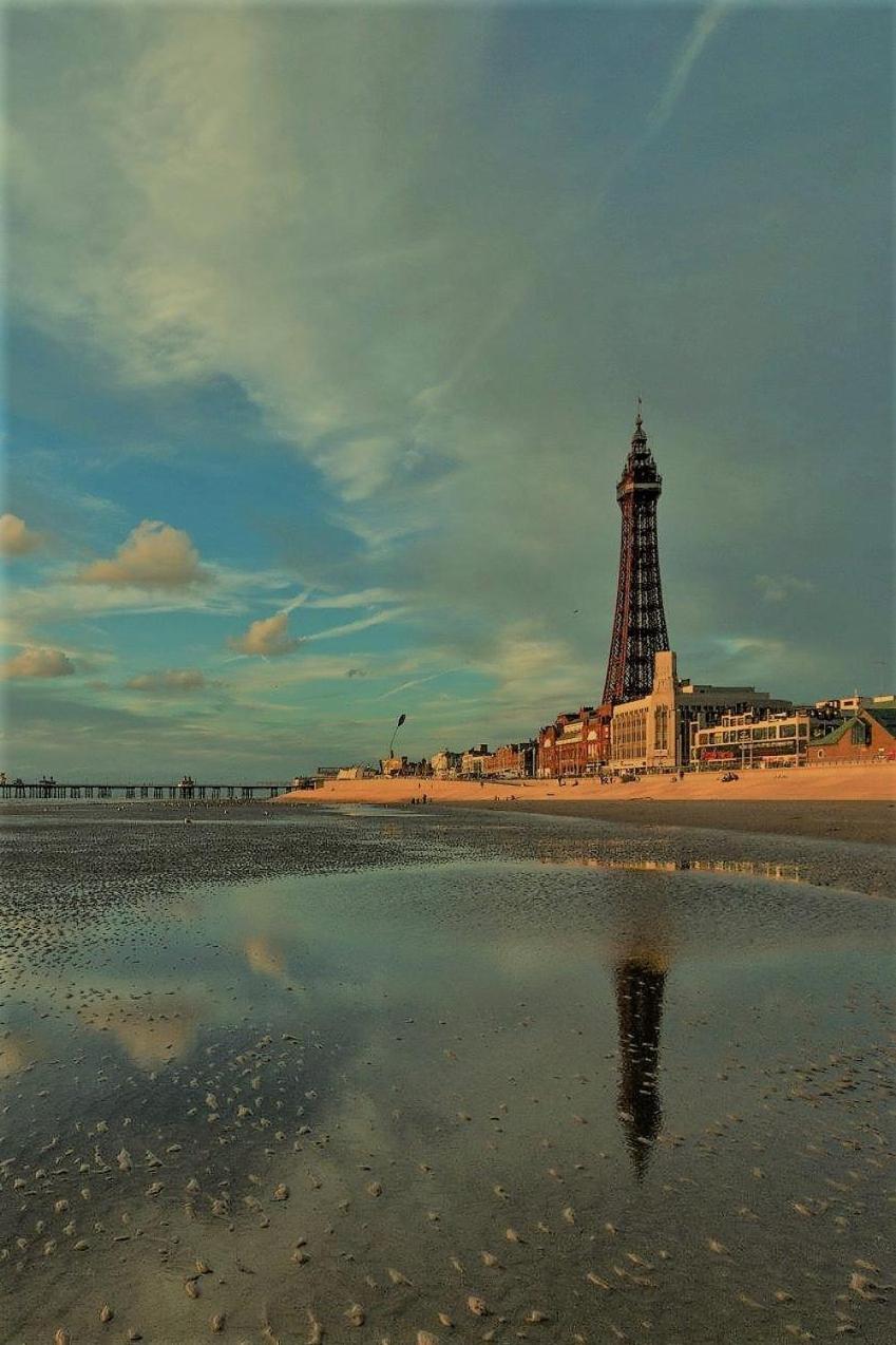 Sutton Park Guest House Blackpool Esterno foto